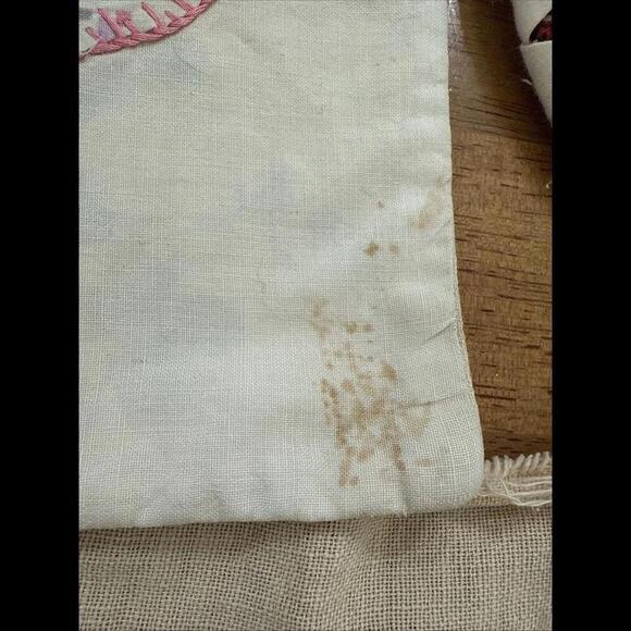 VTG Lot 7 Table Runner Doilies Dresser Scarf Embroidered Lace Cottagecore Farm - Picture 5 of 15